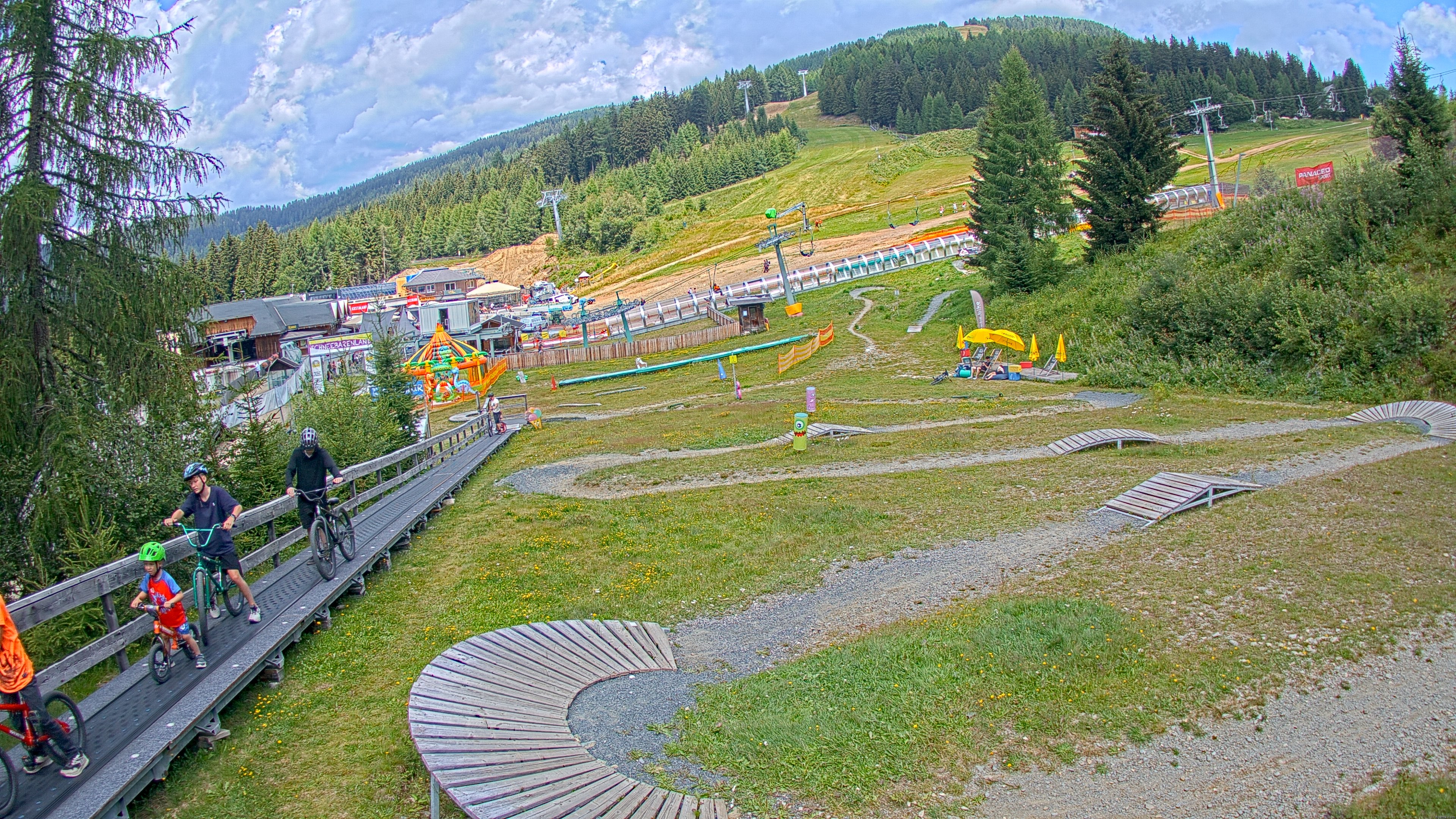 Webcam Kids Funpark Kanzelbahn (1.440m)